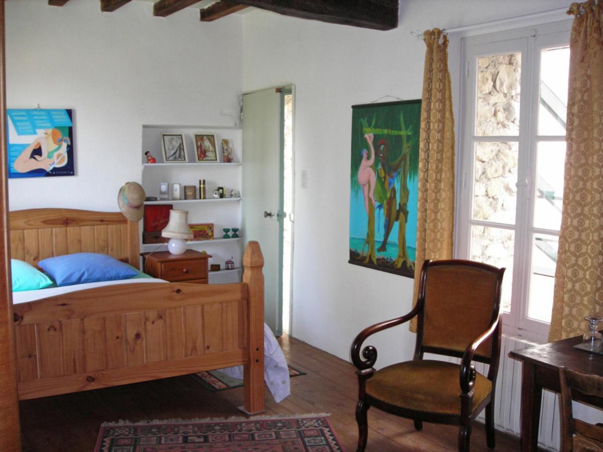 Au Coeur De La Cite Medievale Bed & Breakfast เวซง-ลา-โรแมน ภายนอก รูปภาพ